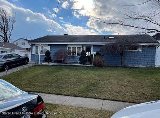 388 Lyndale Ave #1, Staten Island, NY