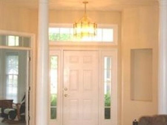 3rd image of 18 Golf View Ln #13