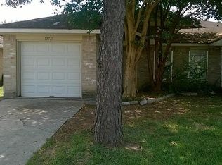 13735 Sableglen St, Houston, TX 77014