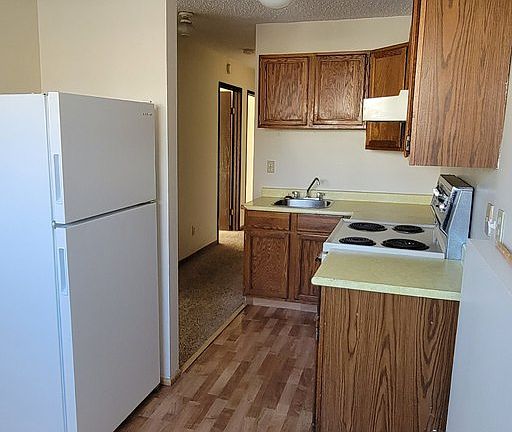 3rd image of 6th Ave #819