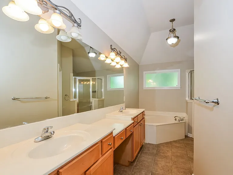 5837 Stonewall Dr — Photo 12