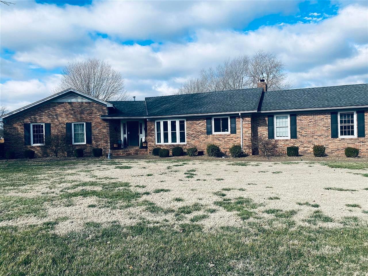 995 College St, Smiths Grove, KY 42171 Zillow
