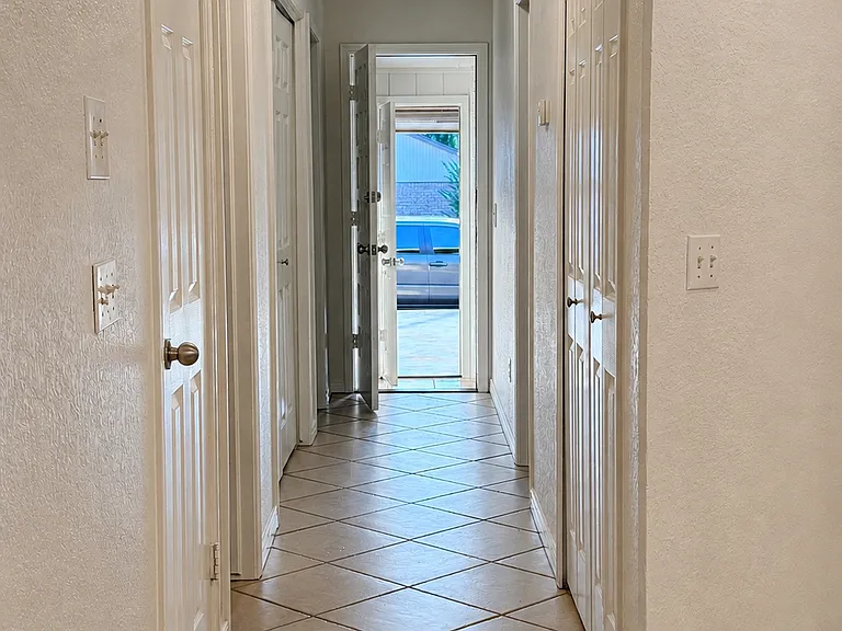 1724 Lionsgate Cir — Photo 19