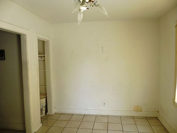 3rd image of 422 S K St #A