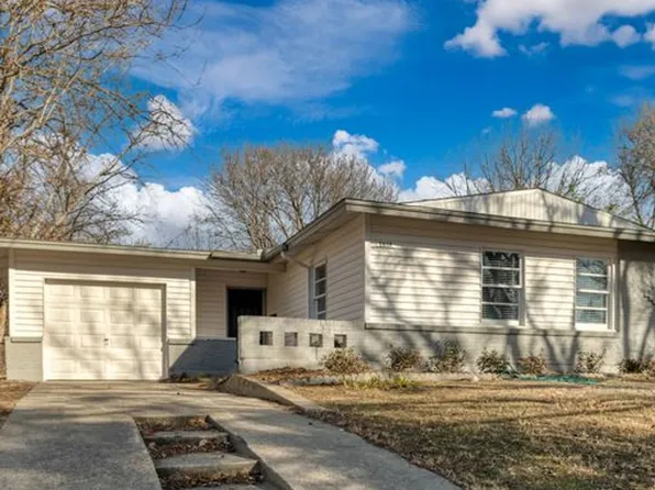 2617 Fieldale Dr, Farmers Branch, TX 75234