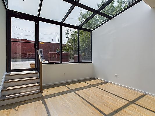 1st image of 20-01 Steinway St #1