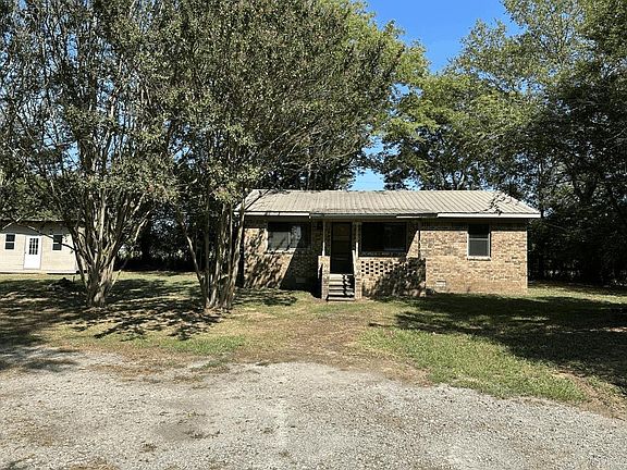 4th image of 310 Taylor Dr