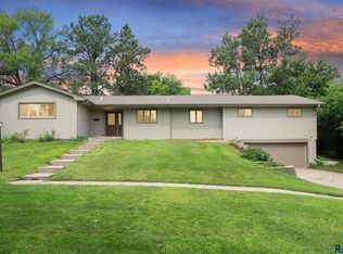 1005 S Six Mile Rd, Sioux Falls, SD 57110