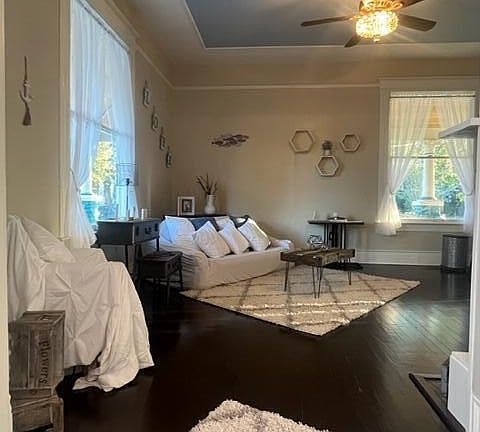 3rd image of 2141 FORBES Street