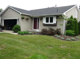 1695 Northbrook Dr, Ann Arbor, MI