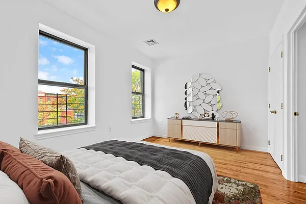 Rented by R New York | media 4