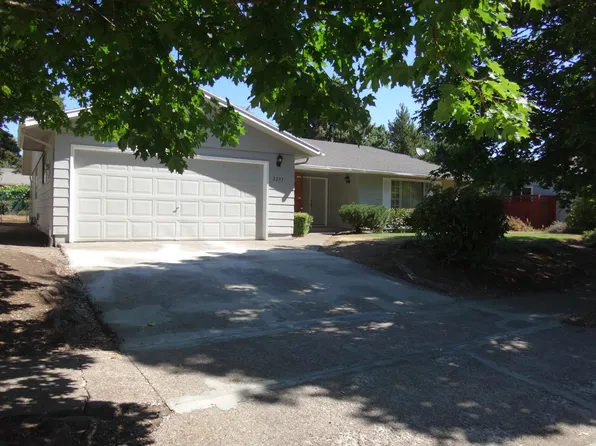 2293 Latona Dr NE, Keizer, OR 97303