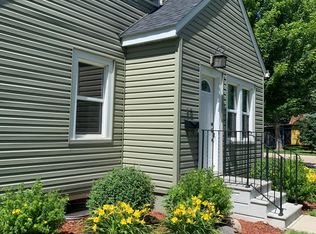 15 E 1st St, Morris, MN 56267