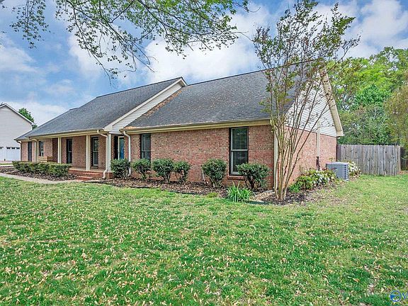 4th image of 24961 Capshaw Rd