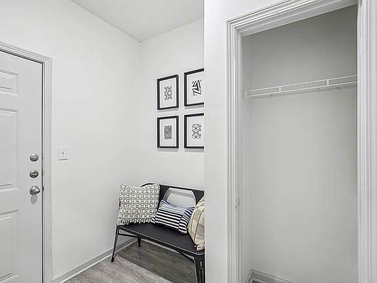 Halston Shiloh Valley Apartments — Photo 5
