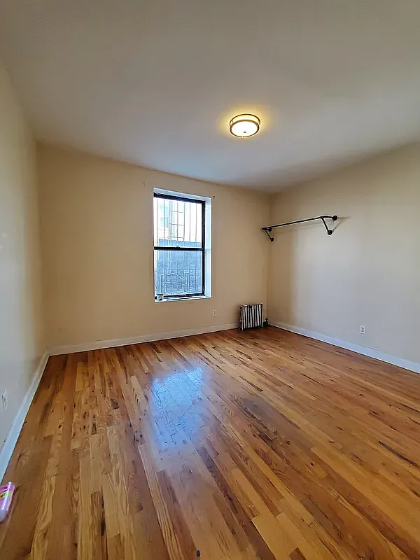 995 Eastern Parkway 3I