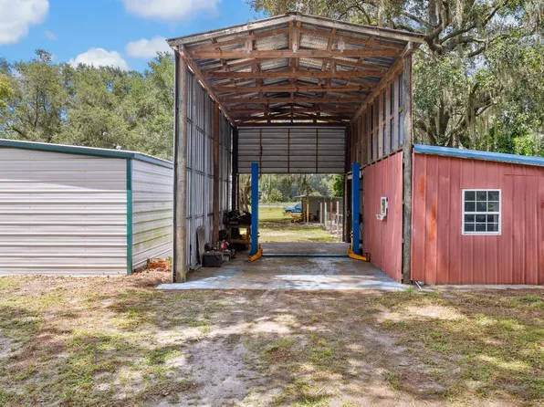 1379 NW Nash Rd, Lake City, FL 32055