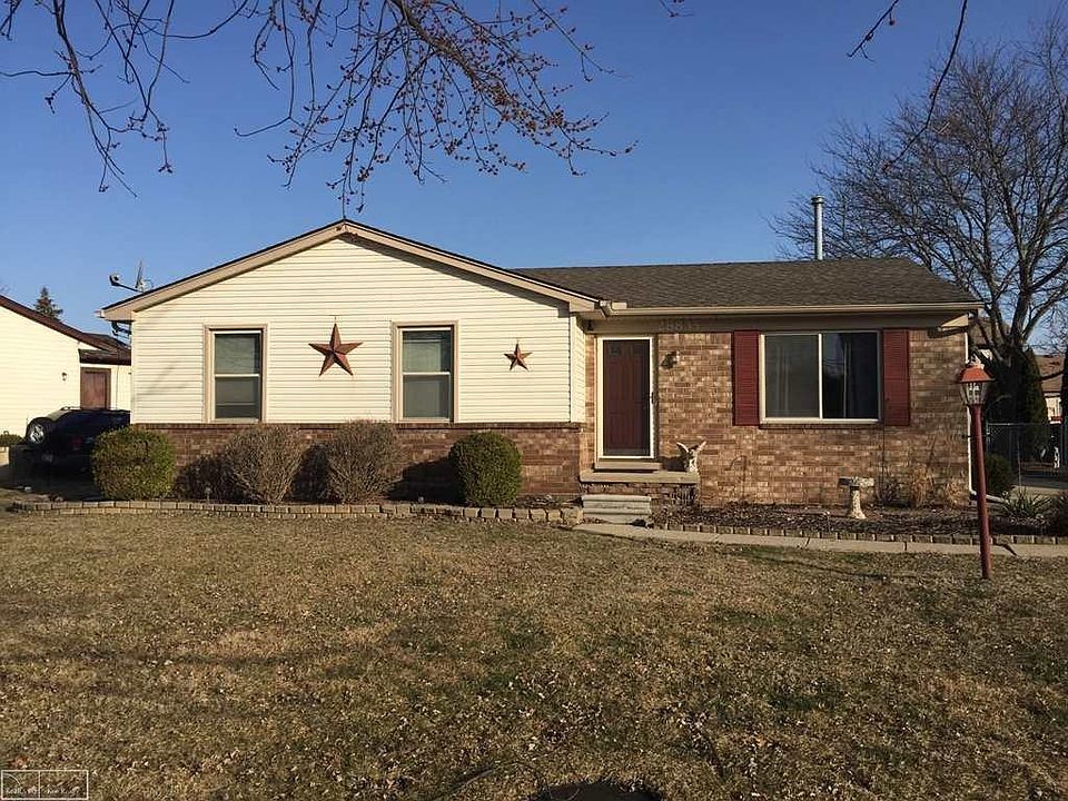 1st image of 28835 Westwood Dr