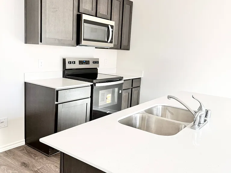 310 Tall Cedar Way — Photo 5