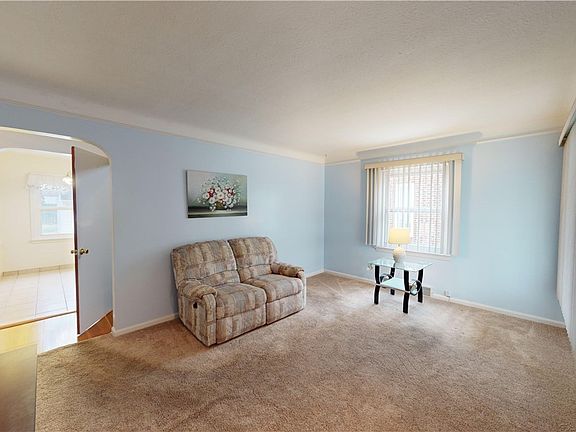 5th image of 4911 Park Dr