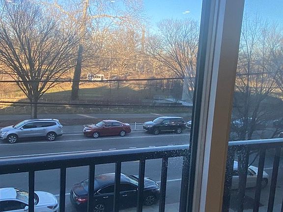 4th image of 4146 Parkside Ave Unit 204