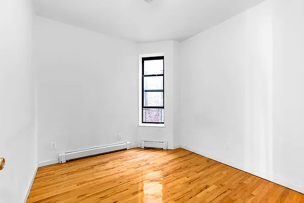 Rented by Compass | media 22