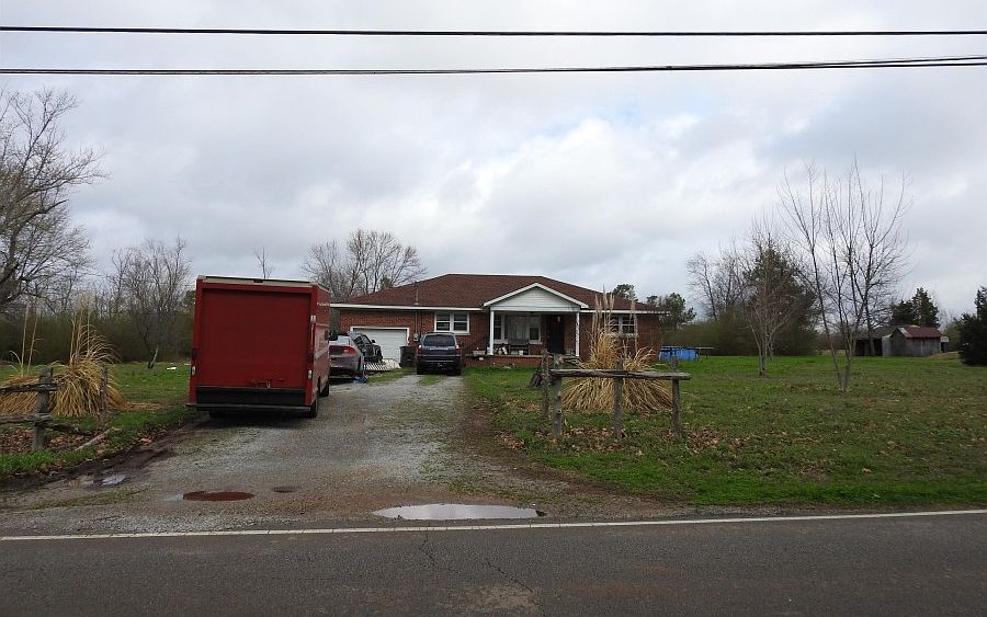 1st image of 961 Walker Ln