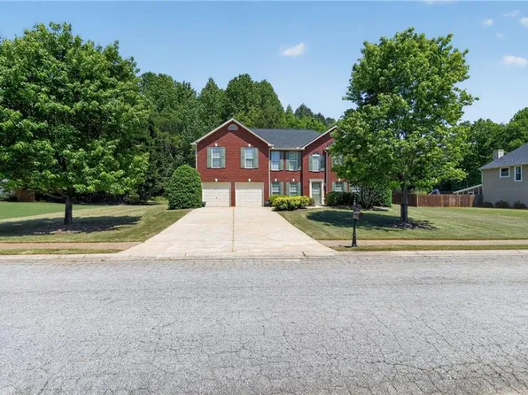 80 Raintree Ct, Jefferson, GA 30549