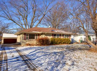 946 64th St, Windsor Heights, IA 50324
