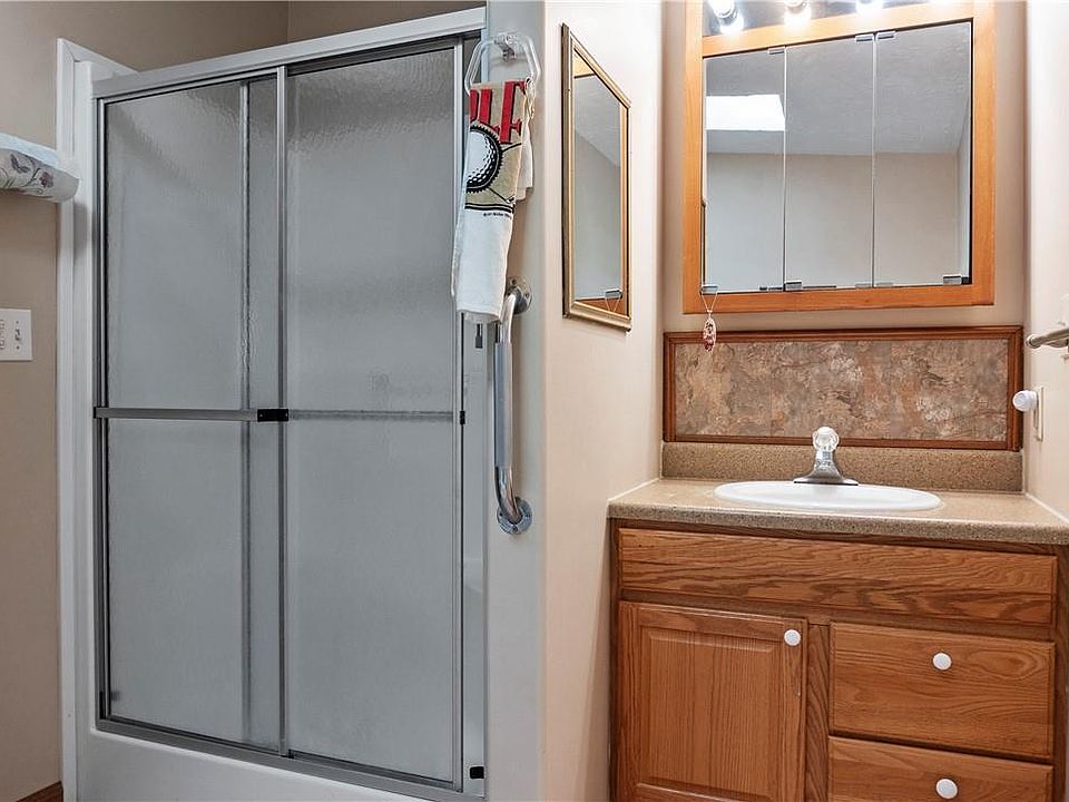 2nd image of 445 Park Hills Xing #37