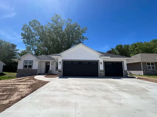 1059 Crescent Sq, Green Bay, WI 54313