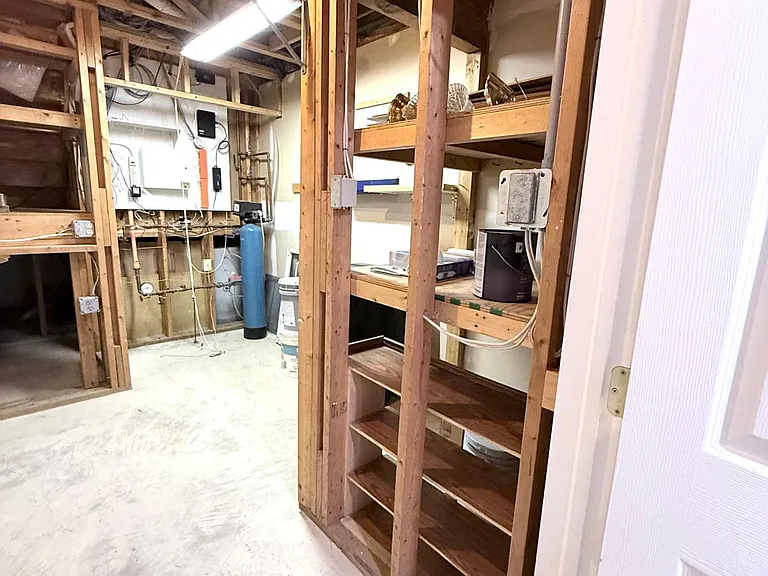 610 Brentwood Ct — Photo 57