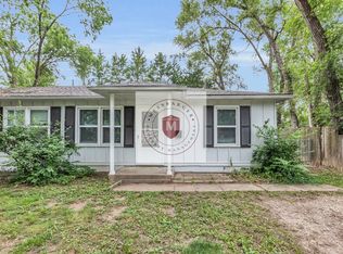 13208 Oak St, Lenexa, KS 66215