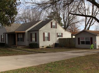 2663 E Huntsville Rd, Fayetteville, AR 72701