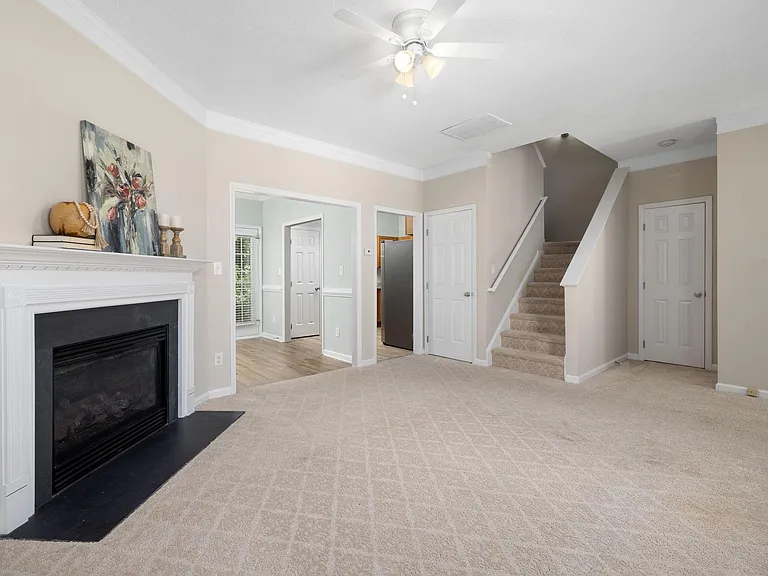 416 Misty Groves Cir — Photo 6