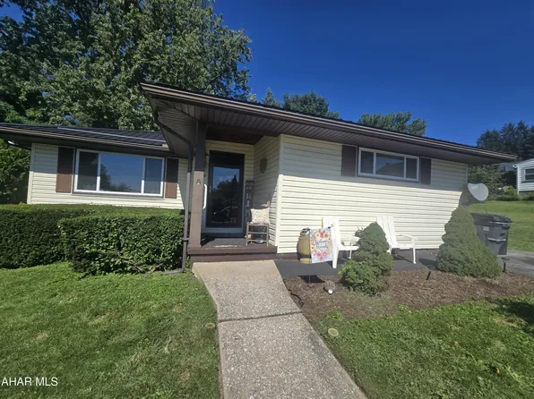 510 53rd St, Altoona, PA 16602