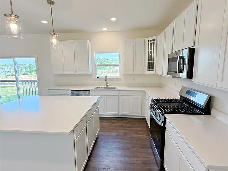 302 Windmill View Ct — Photo 14