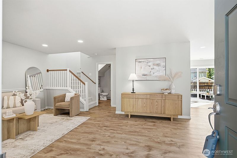 4th image of 36706 SE Gravenstein Court