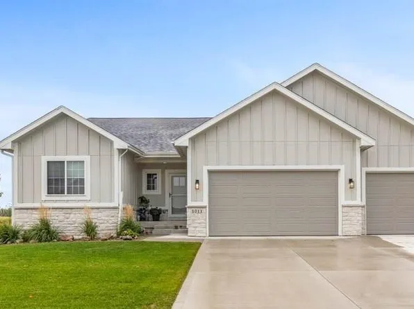 1011 Redbud Dr, Slater, IA 50244