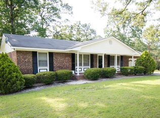 90 Hollow Oak Dr, Four Oaks, NC 27524