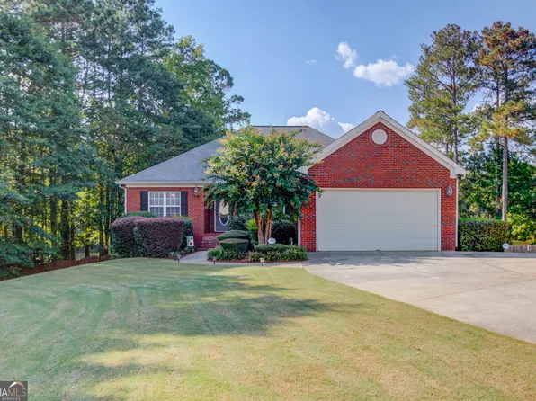 3865 Weeping Willow Ln, Loganville, GA 30052