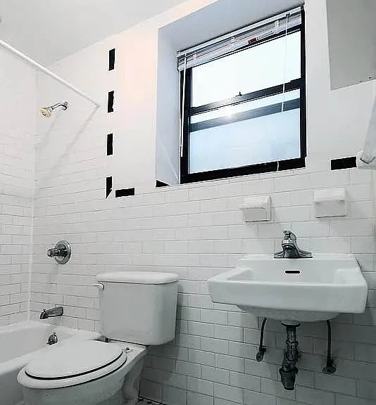 121 Orchard St #7 — Photo 7
