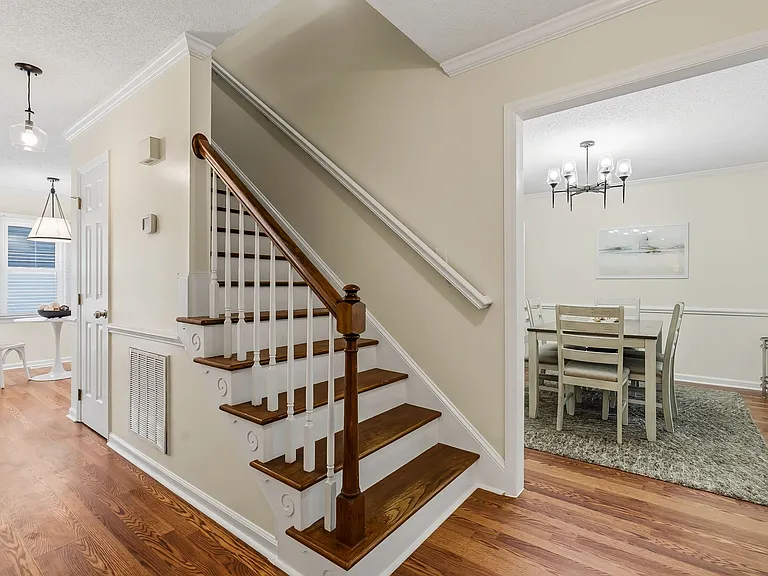 401 Redpath Dr — Photo 24