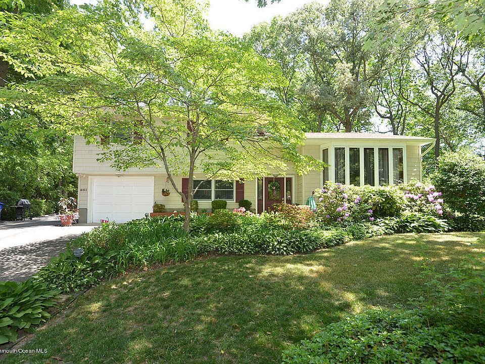 1st image of 861 Glenwood Cir