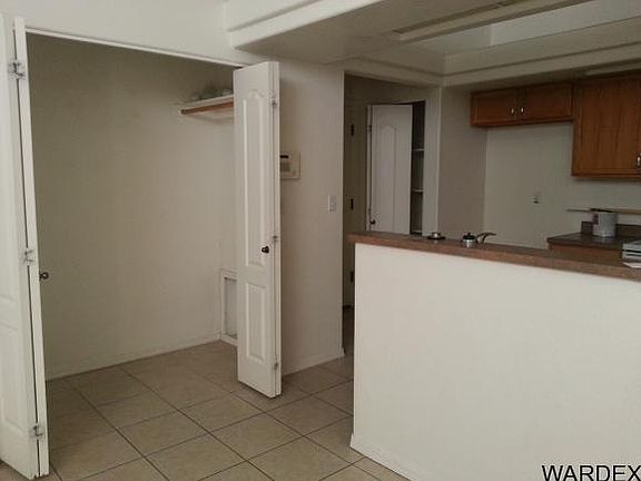 5th image of 3052 Shoshone Dr