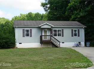 841 Carpenter Bee Way NW, Lenoir, NC 28645