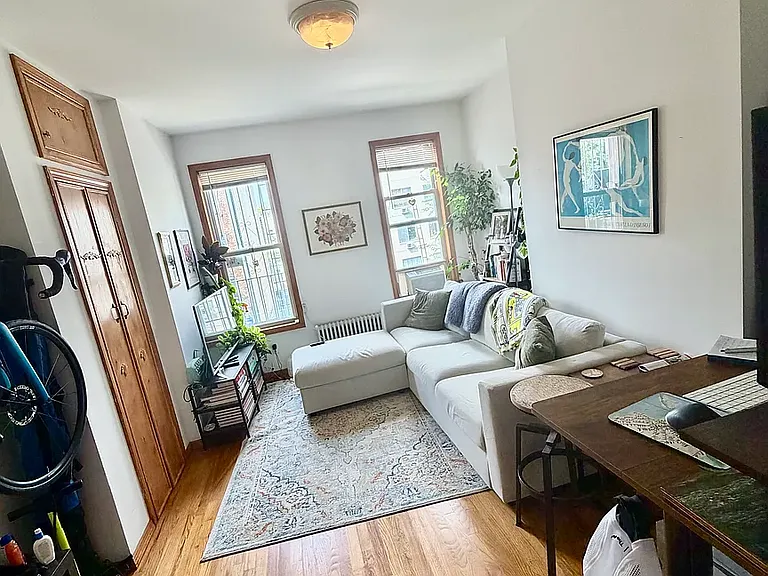 277 Devoe St #3 — Photo 1
