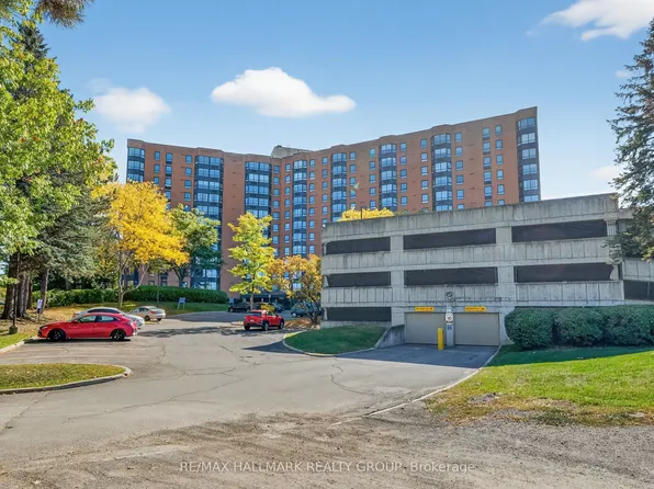 80 Sandcastle Dr, Ottawa, ON K2H 9E7