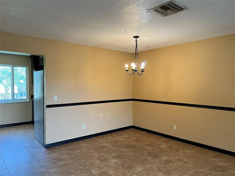 22481 Westchester Blvd #B27 — Photo 8