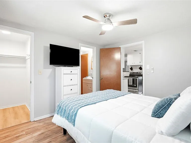 1008 Heron Ct — Photo 36